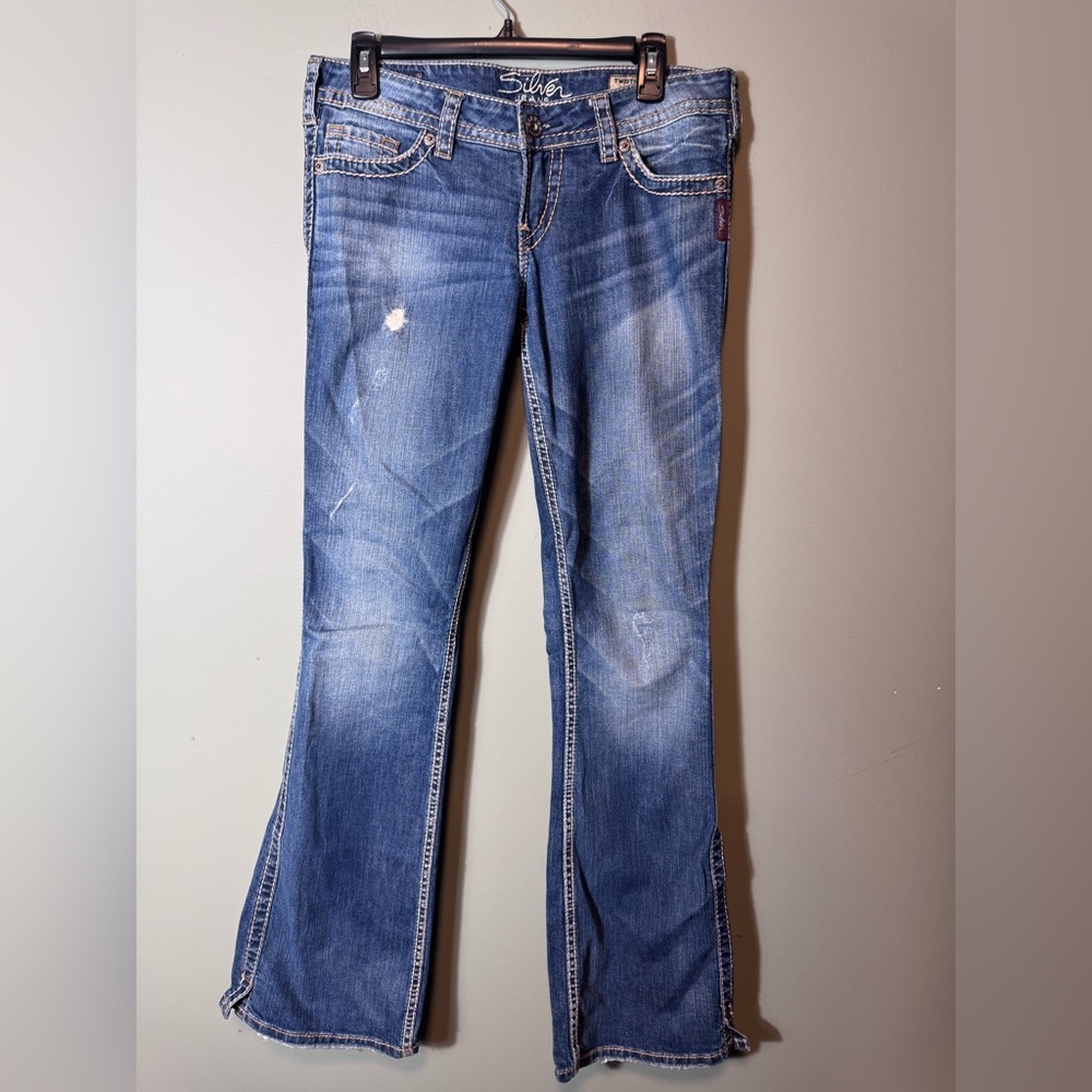 Silver Jeans Women’s Twisted Bootcut W28/L33 Blue light distressing‎